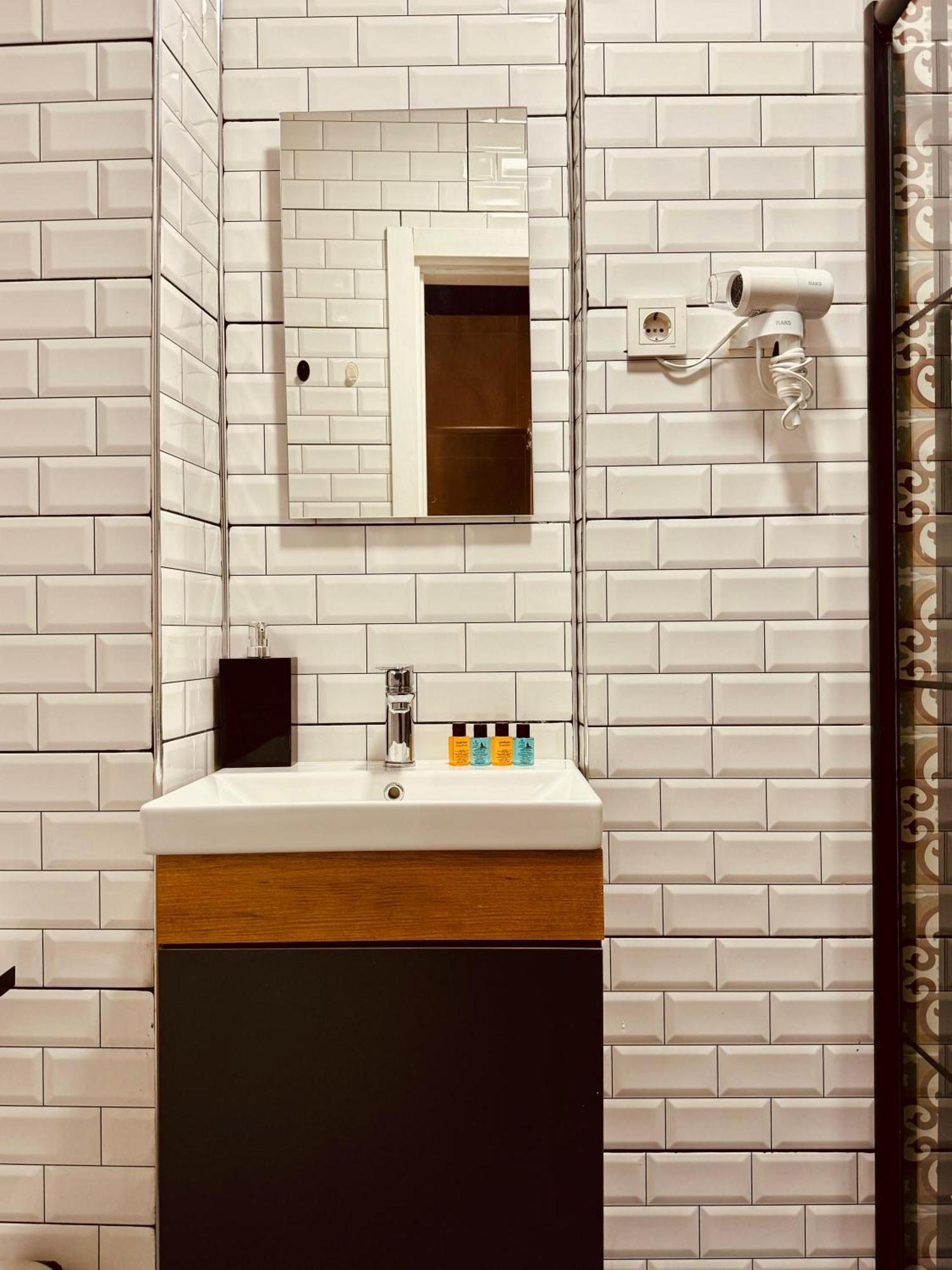איסטמבול The Beybun Hotel Istiklal Street Taksim מראה חיצוני תמונה